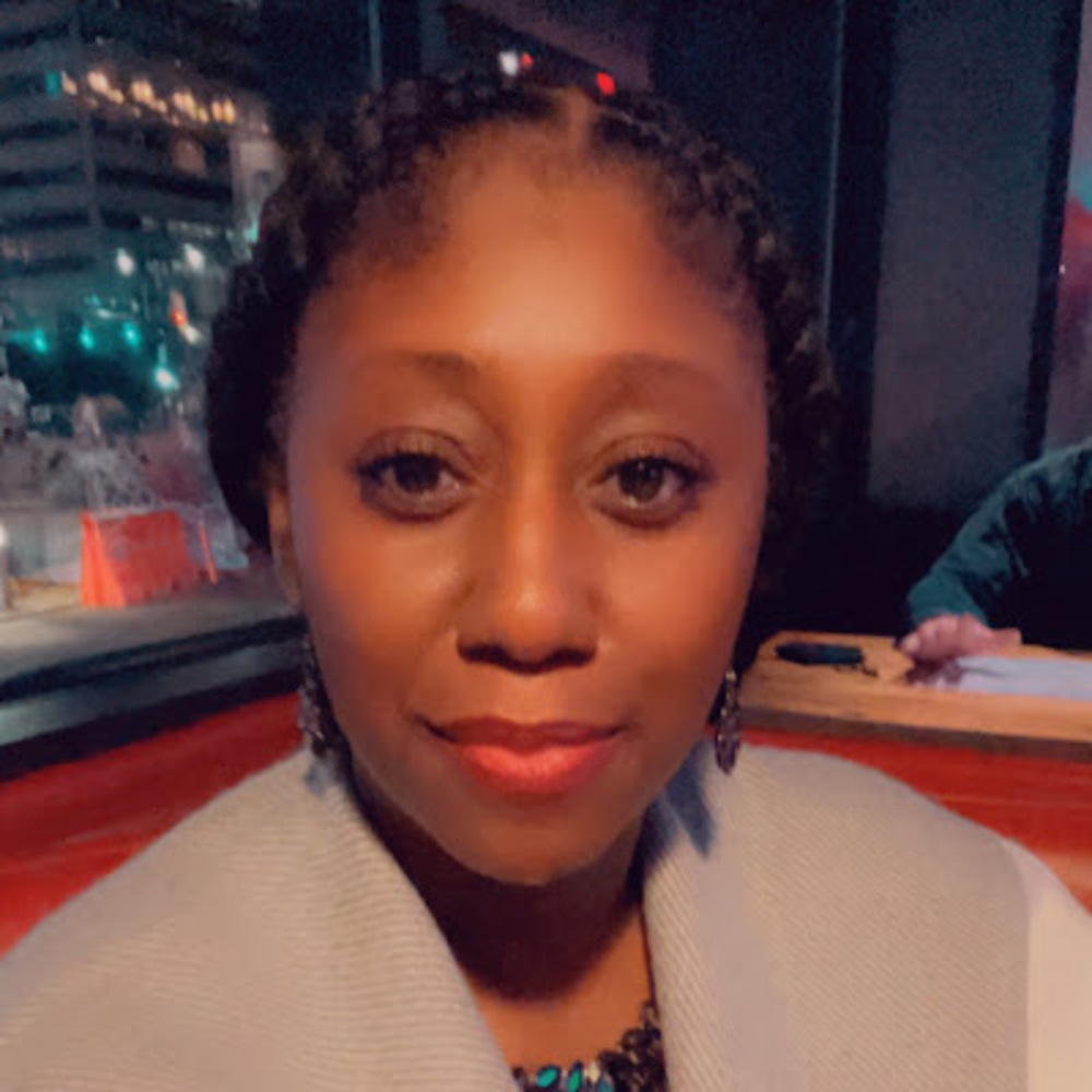 Meet your Posher, Monique